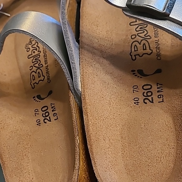 NWT BIRKINSTOCK silver strap sandals - Picture 3 of 4